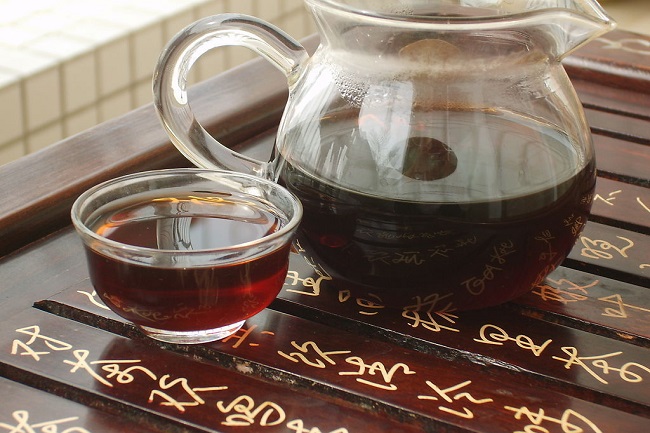 解密普洱茶中的极品：“老茶头”自然坨