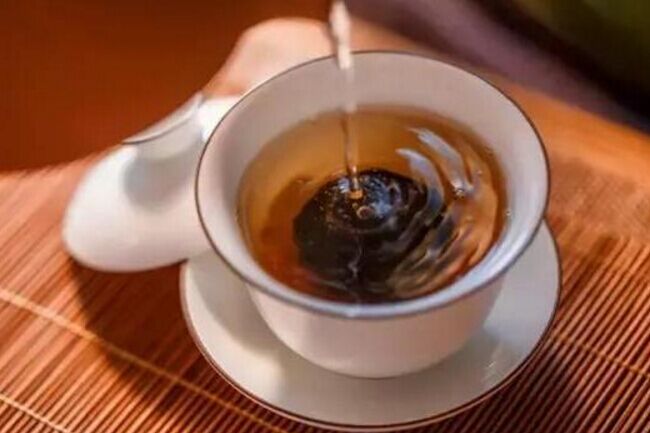 秋冬季节为什么最适合喝陈皮普洱茶呢