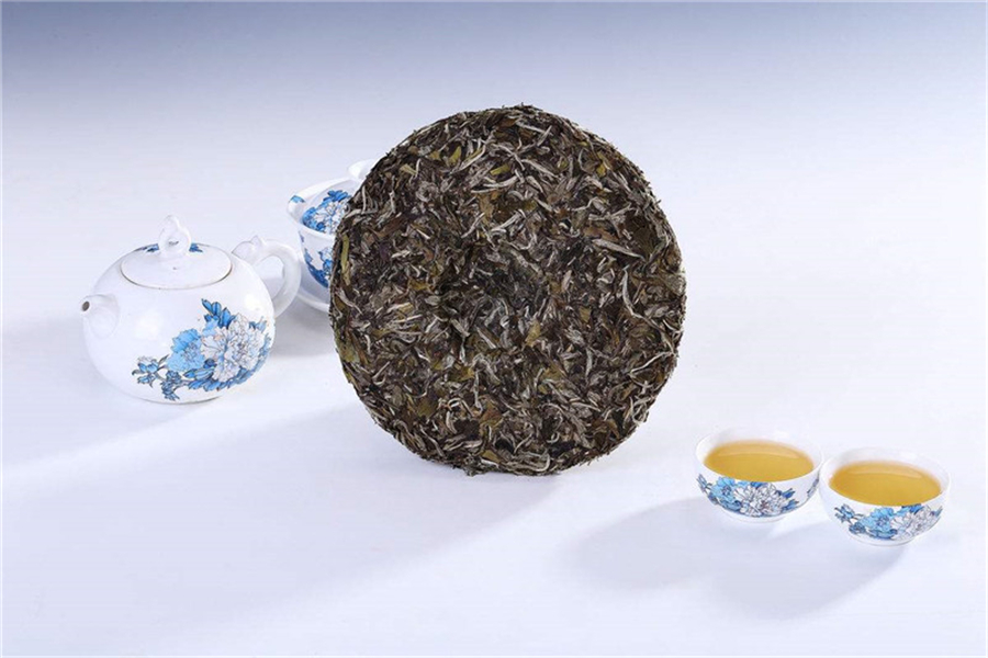 2013白牡丹茶饼