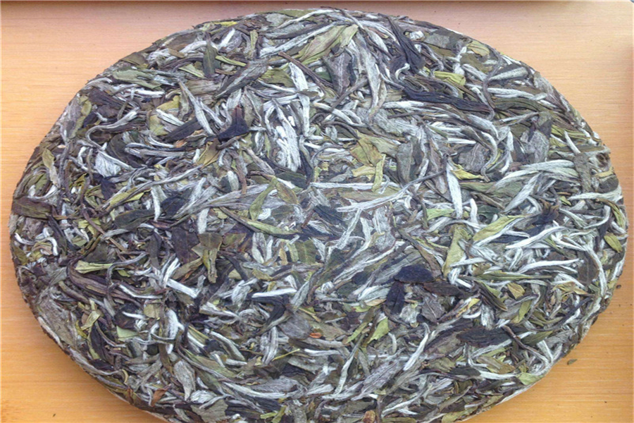 白茶属于轻微发酵茶类