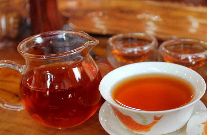 醒茶：冲泡老普洱茶前一个重要的环节