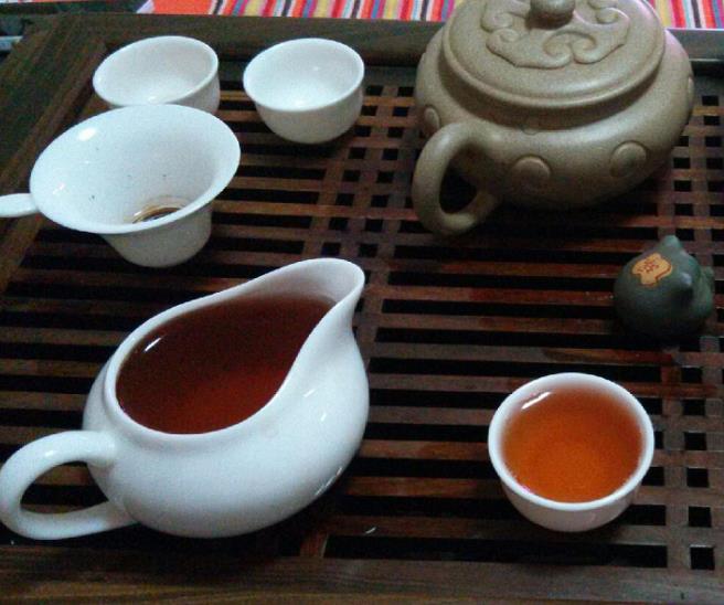 关于普洱茶年份的七个阶段分别是什么