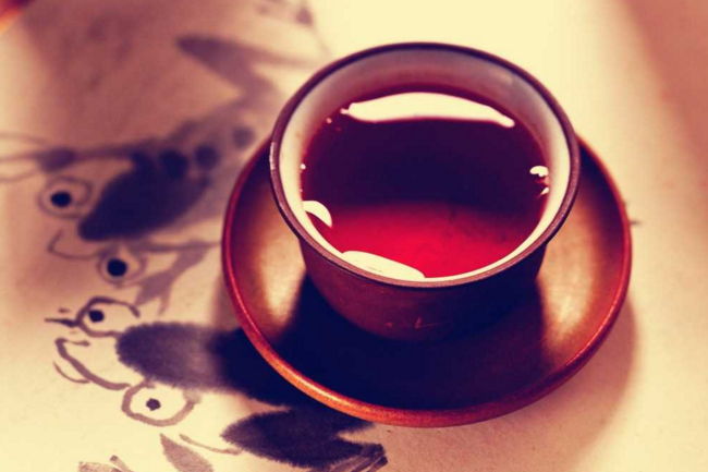 普洱茶，正常存放百年以上仍可继续饮用