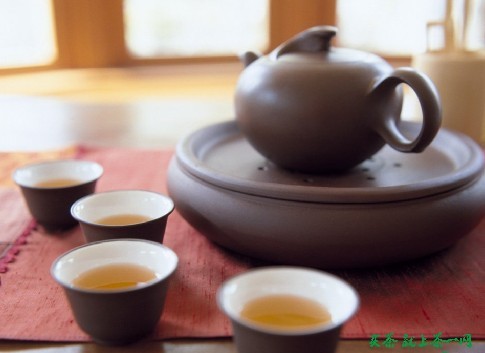冲泡普洱茶的最佳茶具和常用茶具