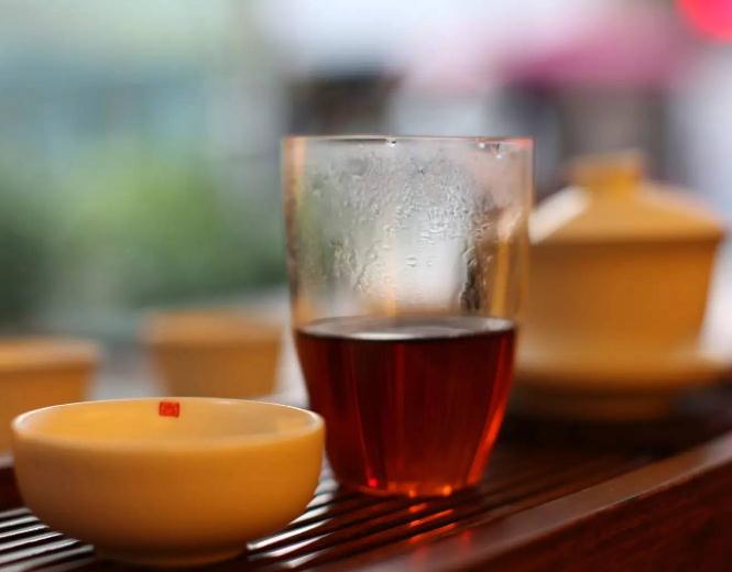 普洱茶的冲泡技法：普洱茶的留根泡茶法