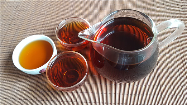 湿度是影响普洱茶陈化的主要因素