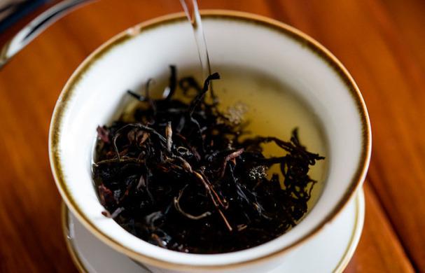 洪普号|普洱茶新手泡茶，盖碗投茶多少适口？