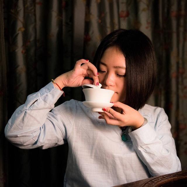 新手使用盖碗泡茶，如何能泡出一壶好普洱茶？