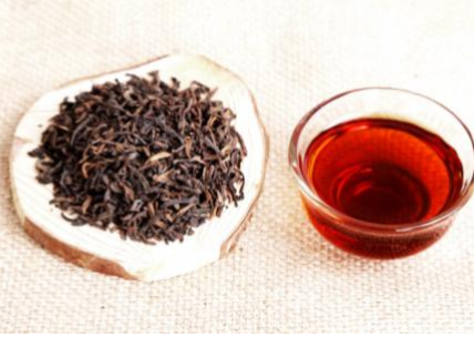 普洱茶什么季节喝最好听说普洱茶夏季饮用减肥快！