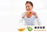 普洱茶作用：晚上喝杯普洱茶有助于消化