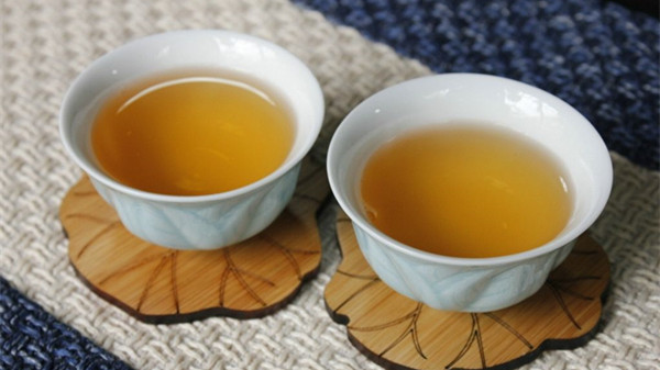 冲泡普洱茶时水质与滋味的关系
