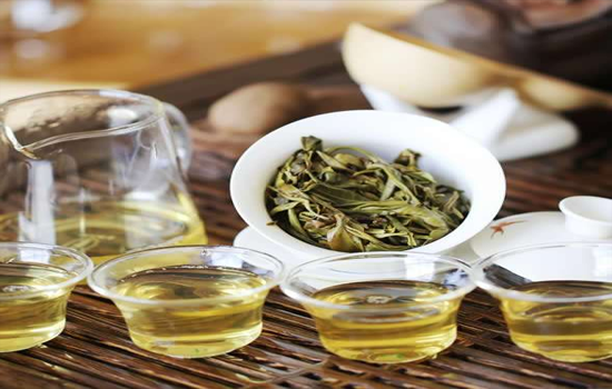 普洱茶生茶的作用普洱茶生茶和熟茶的功效对比