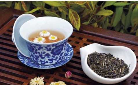 菊花茶什么季节喝最好？菊花茶太苦可以加糖吗？