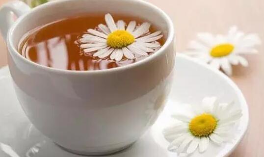秋季女性喝什么花茶最美容养颜？