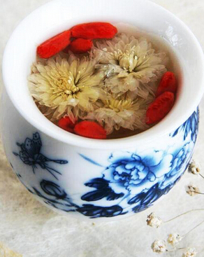 菊花茶的功效与作用喝菊花茶的好处