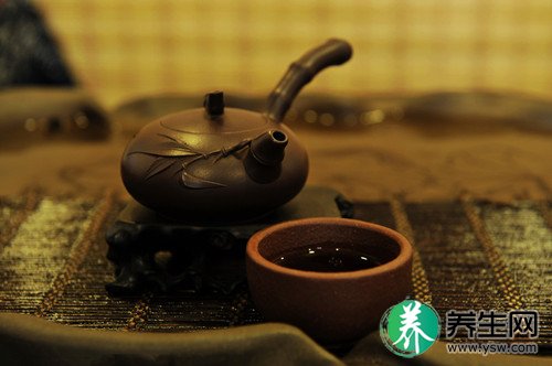 舌尖上的茶文化：杜仲雄花茶