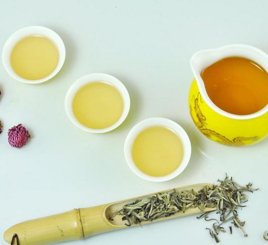 黄茶杀青、焖黄及干燥的制作过程