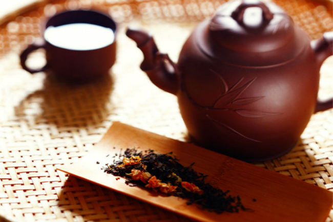 不同季节喝不同的茶黑茶冬天喝最适合