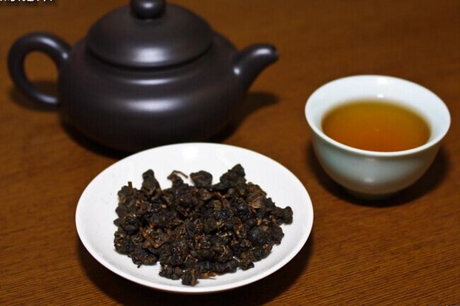 茶知识之吃肉多适合喝黑茶的原理讲解