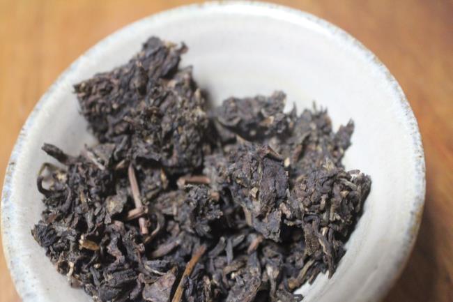 安化黑茶的原料为什么是那么的粗老呢