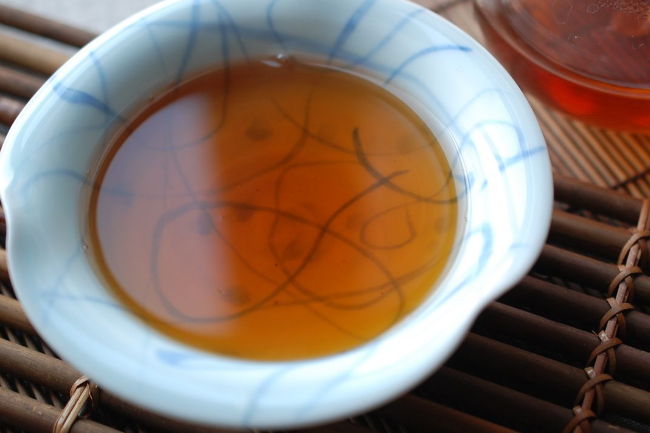 黑茶能有效预防脂肪肝多喝黑茶能护肝