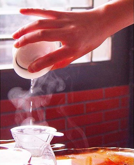 关于乌龙茶冲泡要洗茶的原因分析