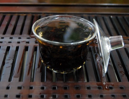 专家提醒喝乌龙茶有三忌