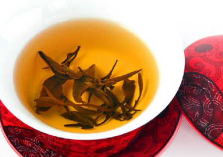 东方美人茶怎么泡好喝该茶叶属于乌龙茶