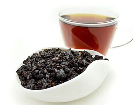 减肥喝乌龙茶好还是普洱茶好原来都是这样瘦身的！！