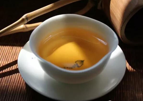 为什么烘青、炒青绿茶不能用来加工普洱茶