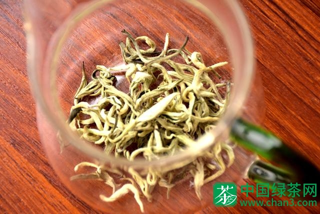 学点绿茶知识，如何鉴别新旧绿茶，去年的绿茶今年还能不能喝了？