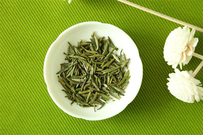 谁说夏天只能喝绿茶？这3种大众茶类你一定会爱上！