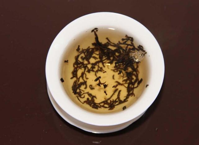 怎样鉴定绿茶品质的好坏绿茶鉴别十法