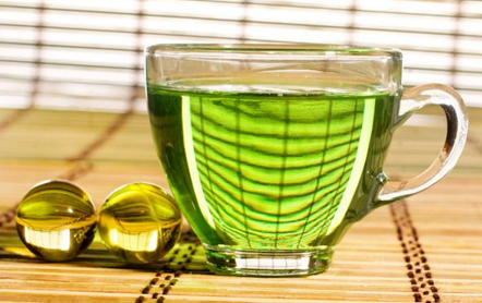 空腹喝绿茶好吗,喝绿茶的好处和禁忌