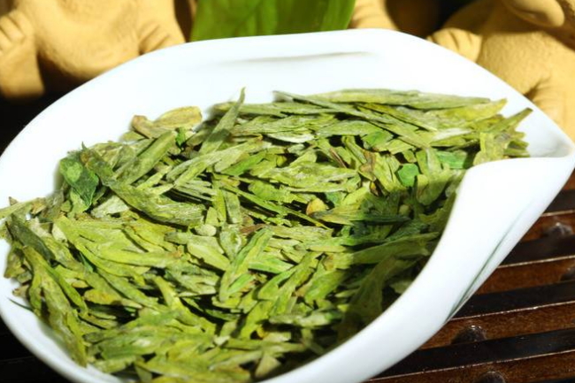 龙井茶的起源揭秘龙井茶里的成分与功效