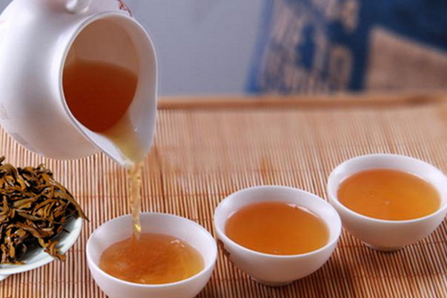 喝茶的好处：金骏眉茶叶功效之延年益寿