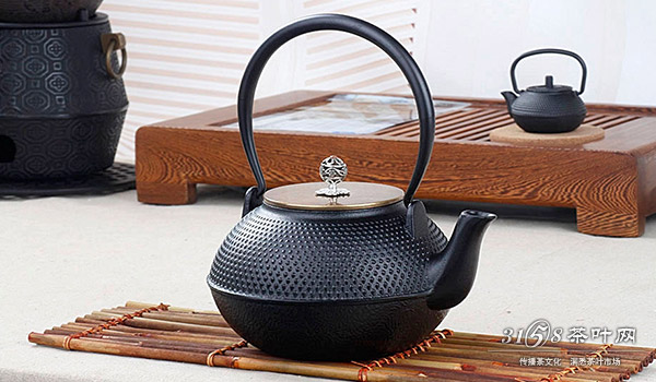 铁茶壶的价格是多少铁茶壶的功效值得相信吗