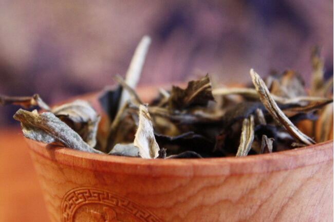 茶知识之茶叶的健康价值主要在于茶多酚