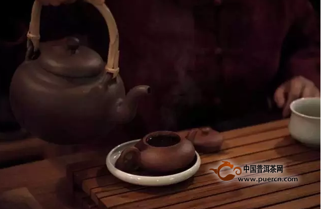 ​如果茶器有生命，那么紫砂壶......