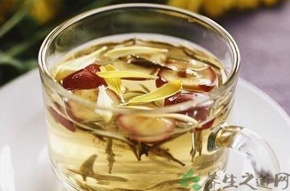 荷叶茶是夏季消暑减肥排毒的佳品