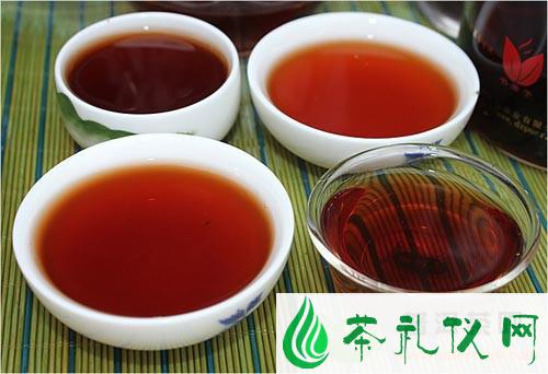 为什么普洱茶茶汤为明亮的红色？