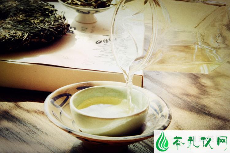 分析云南普洱茶的29种气味