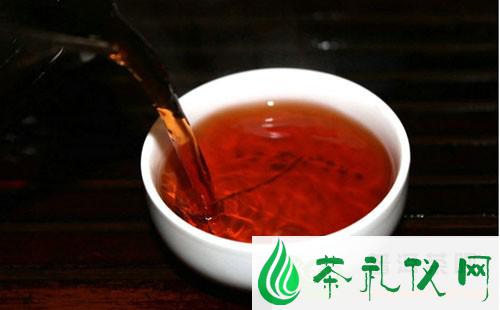 湿仓普洱茶如何辨别？普洱茶湿仓的特点有哪些？