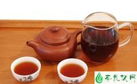 普洱茶最重要最关键就是“香韵、茶汤粘稠度、喉韵”