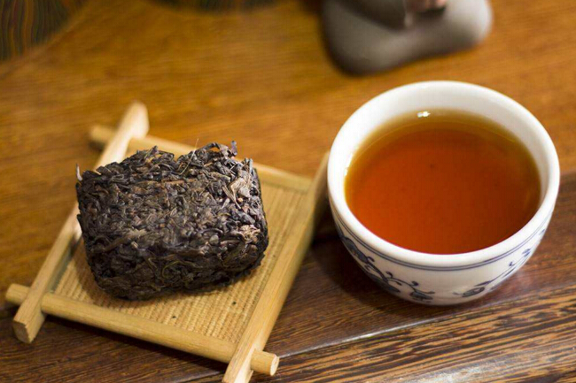 黑茶被誉为茶叶中的粗粮黑茶的功效介绍