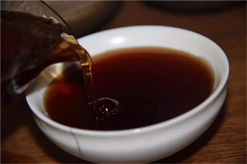 为什么你泡的熟茶，汤色像酱油？