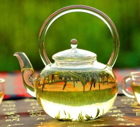掌握名茶的主要特征，识“十大名茶“鉴别方法