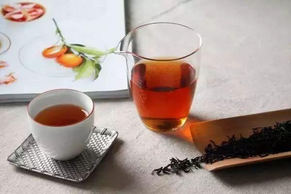 茶叶中的这些不良气味，可以轻易判断不是好茶