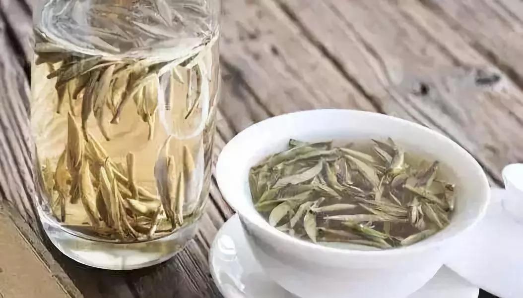 如何通过茶叶的形、色、香、味，鉴别茶叶的好坏？