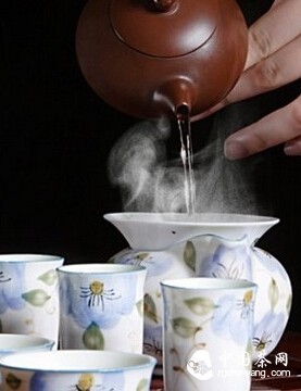 泡茶知识：怎样泡茶茶更香